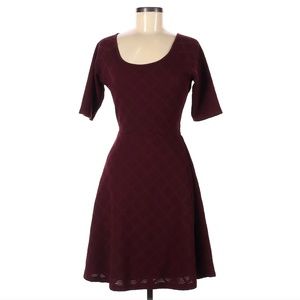 Hail3y:23 Maroon Dress Medium, Red Burgundy Short Sleeve Cut Out Open Back Knee